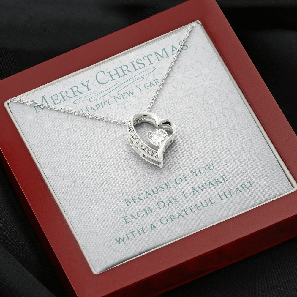 Beautiful neclace in gift box for her
